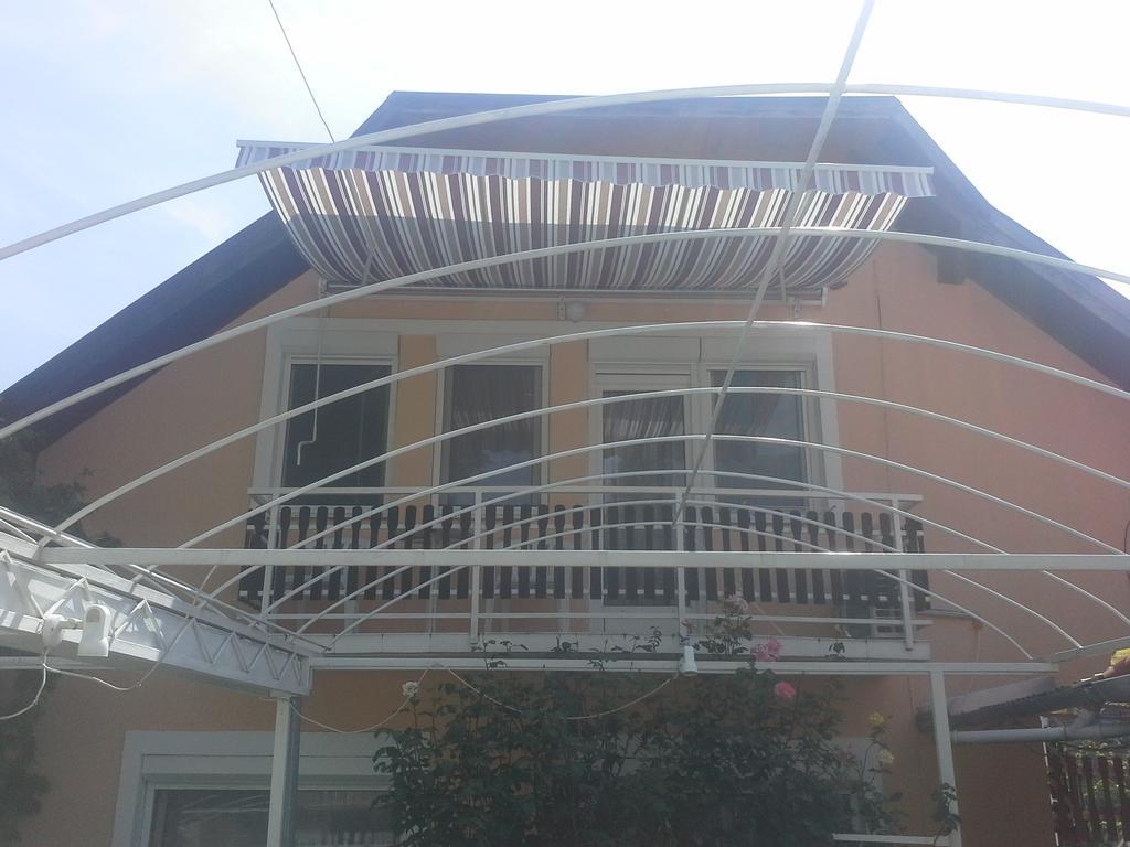 Friends Villa Apartments Heviz Luaran gambar