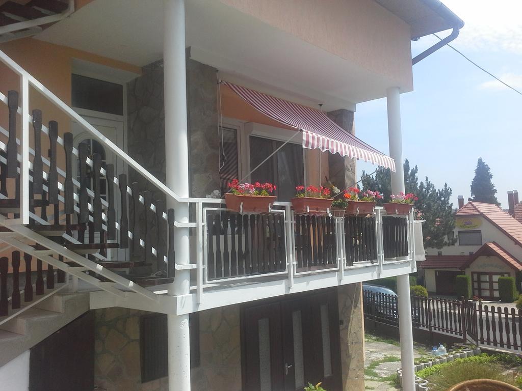 Friends Villa Apartments Heviz Luaran gambar