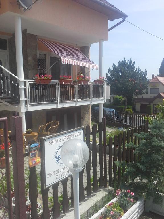 Friends Villa Apartments Heviz Luaran gambar